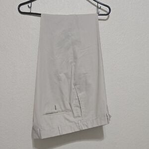 Ermenegildo Zegna Light Gray Flat Front Shorts Size 50